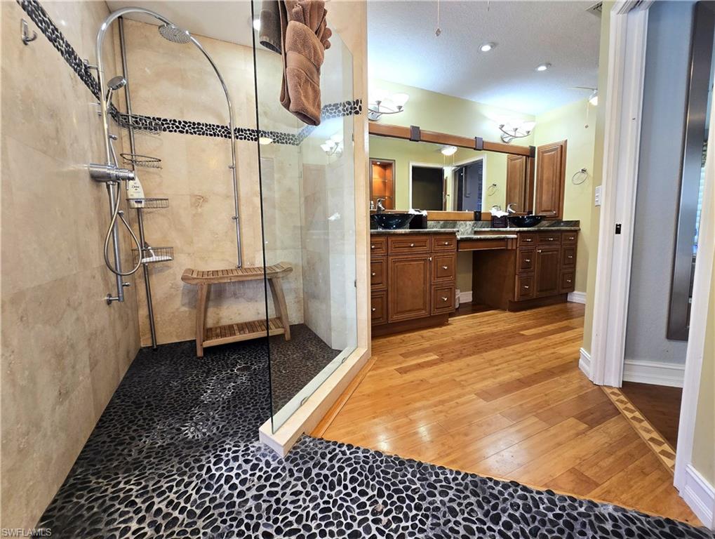 18070 Interlochen Ln Property Photo 10