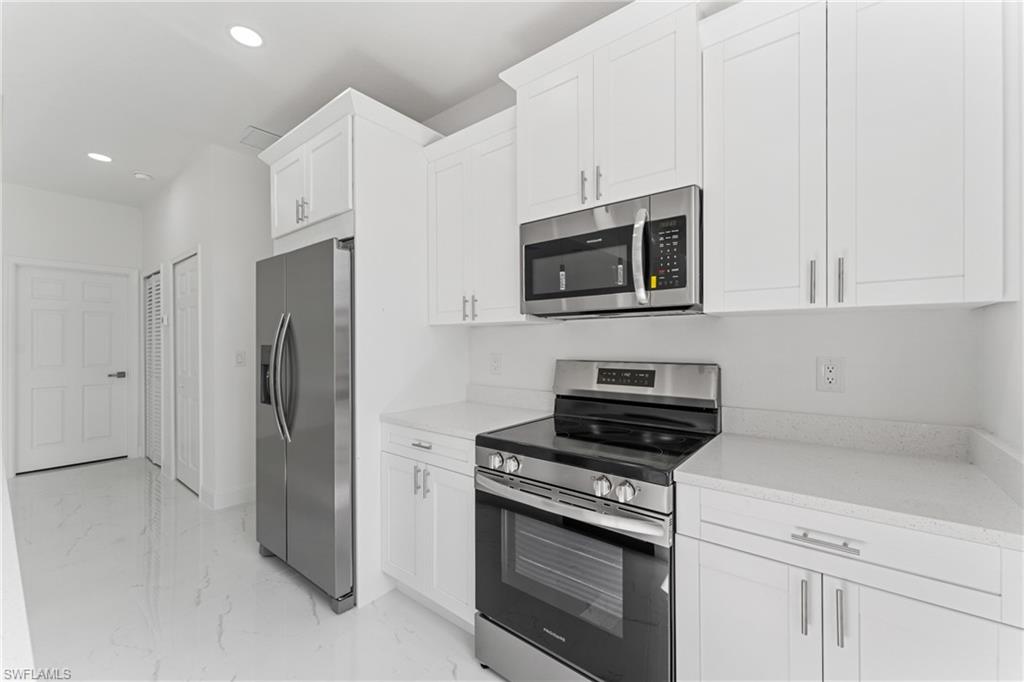 3111 40th St W Property Photo 17