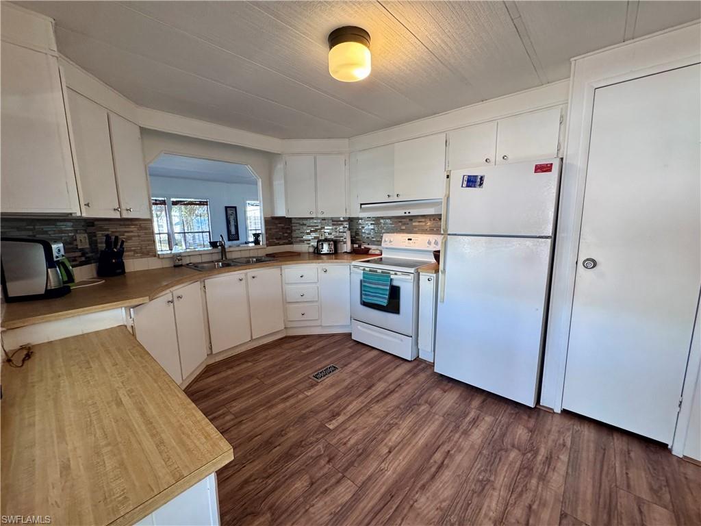 16027 Tangelo Way Property Photo 6