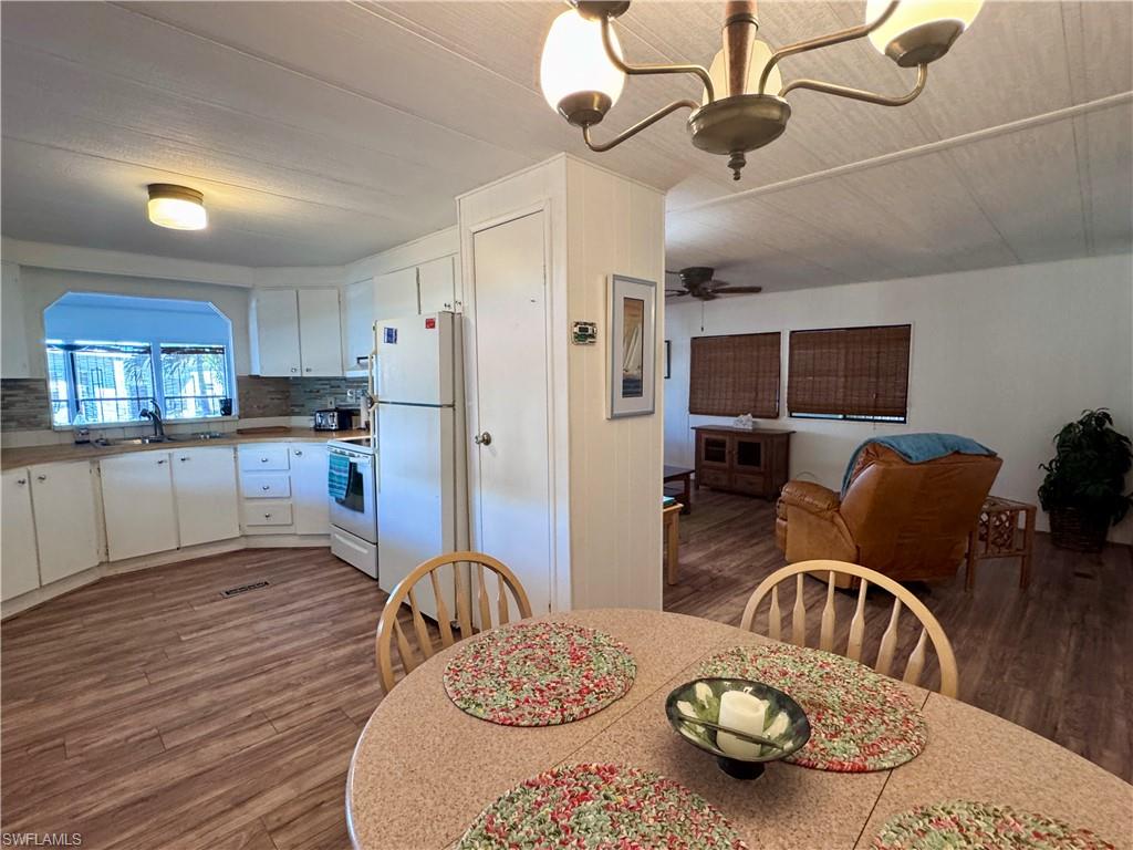 16027 Tangelo Way Property Photo 10