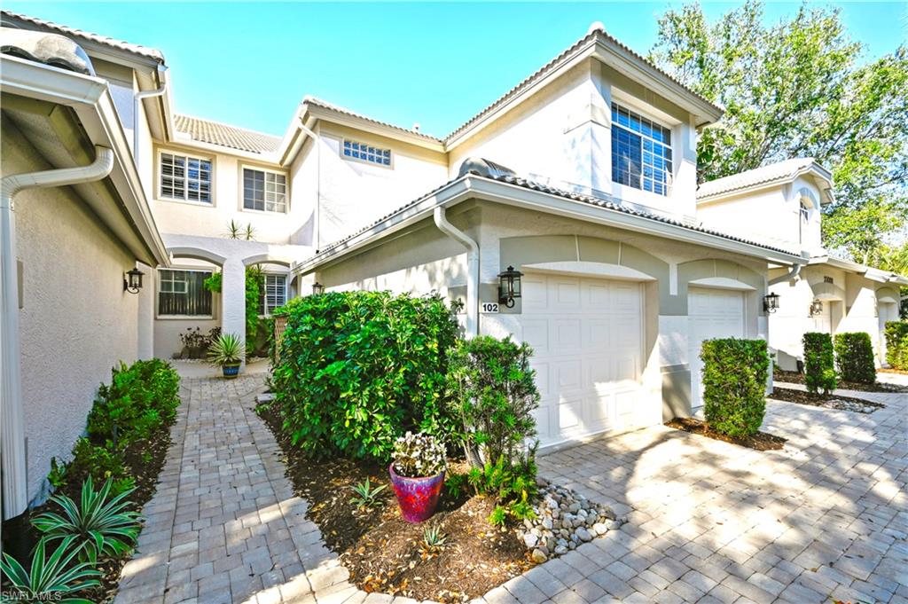 27091 Lake Harbor Ct # 102 Property Photo 4
