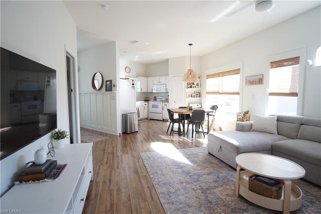 10740 Pearl Bay Cir Property Photo 14