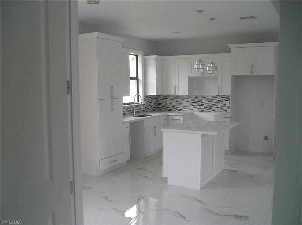 2347 Desoto Blvd S Property Photo 14
