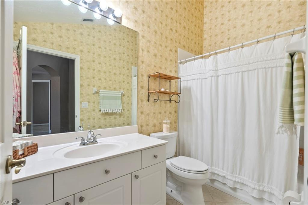 28621 Carriage Home Dr # 204 Property Photo 14