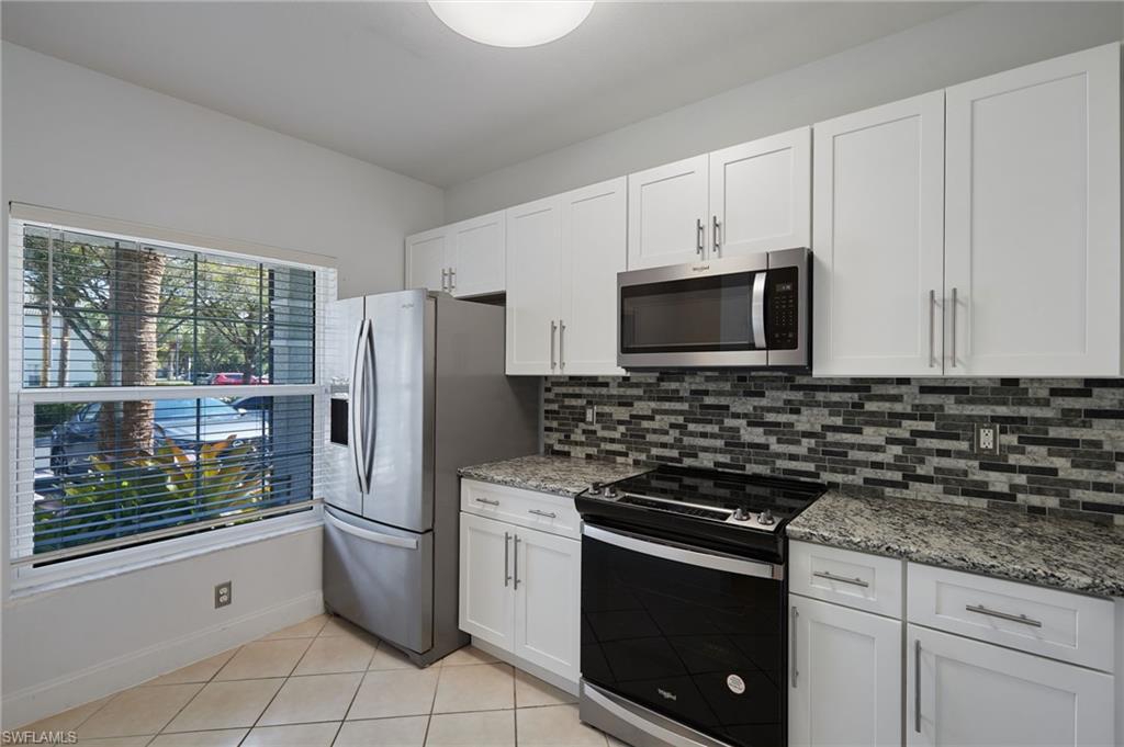 10070 Spyglass Hill Ln Property Photo 5