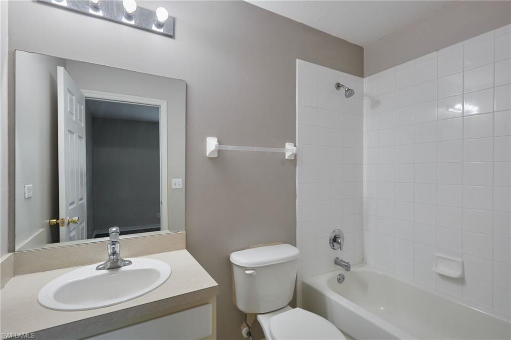 10070 Spyglass Hill Ln Property Photo 18