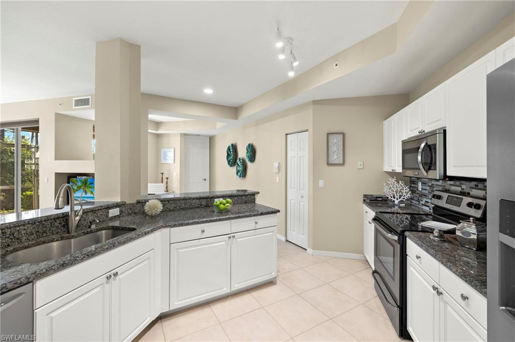 24360 Sandpiper Isle Way # 101 Property Photo 8