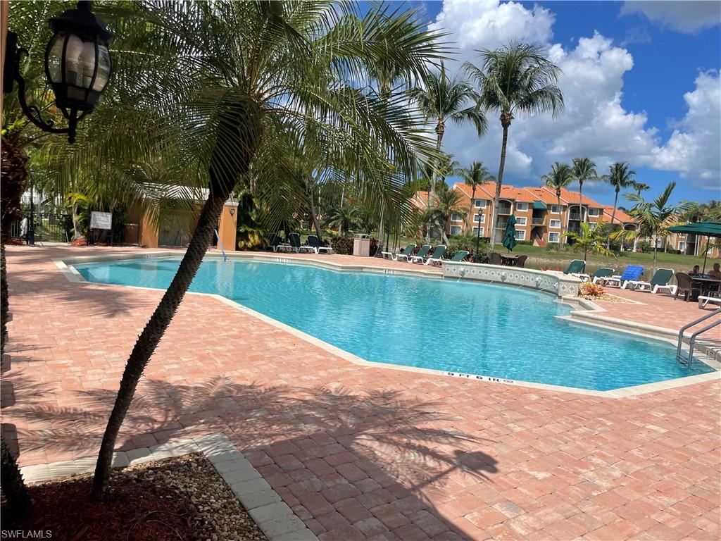 1270 Wildwood Lakes Blvd # 207 Property Photo 1