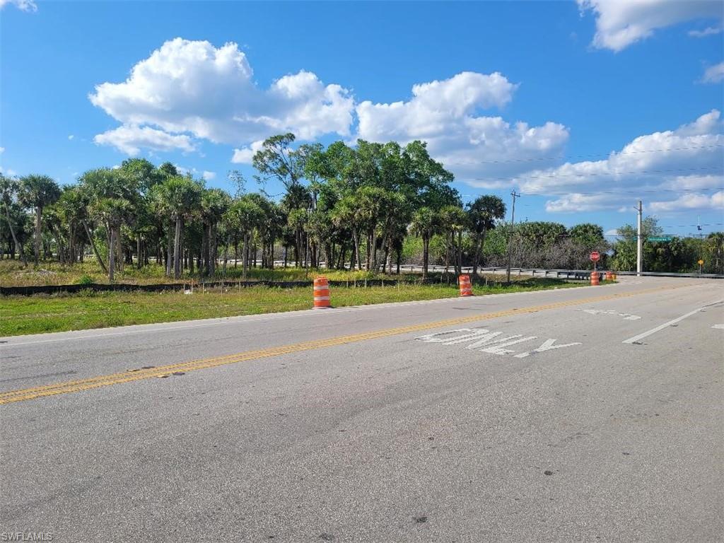 Everglades Blvd N Property Photo 10