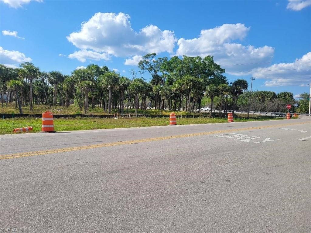 Everglades Blvd N Property Photo 12