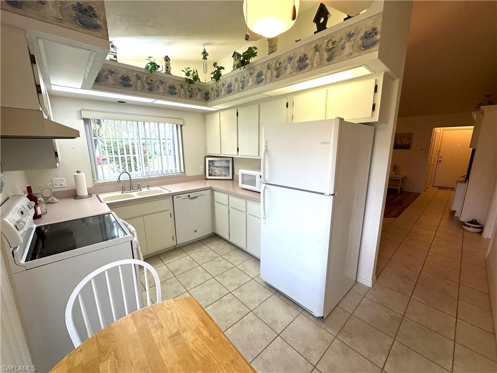 10620 Talmadge Ct Property Photo 4
