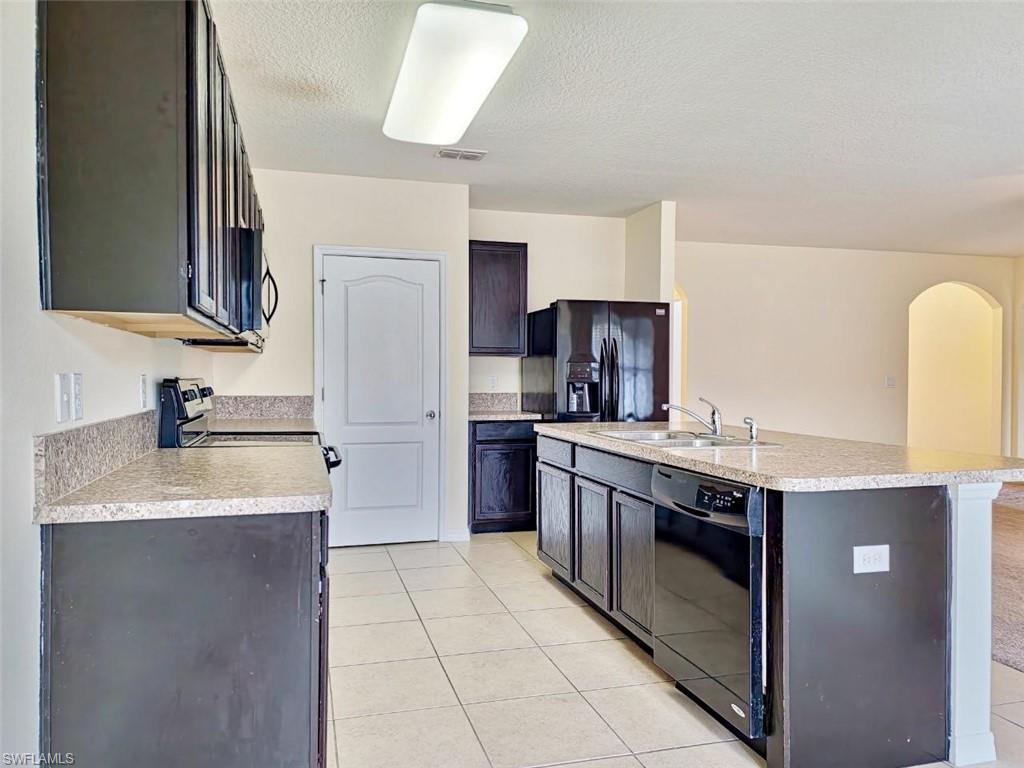 324 Sunny Field Ct Property Photo 4