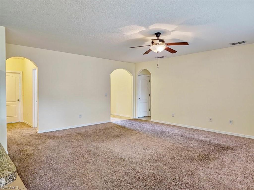 324 Sunny Field Ct Property Photo 6