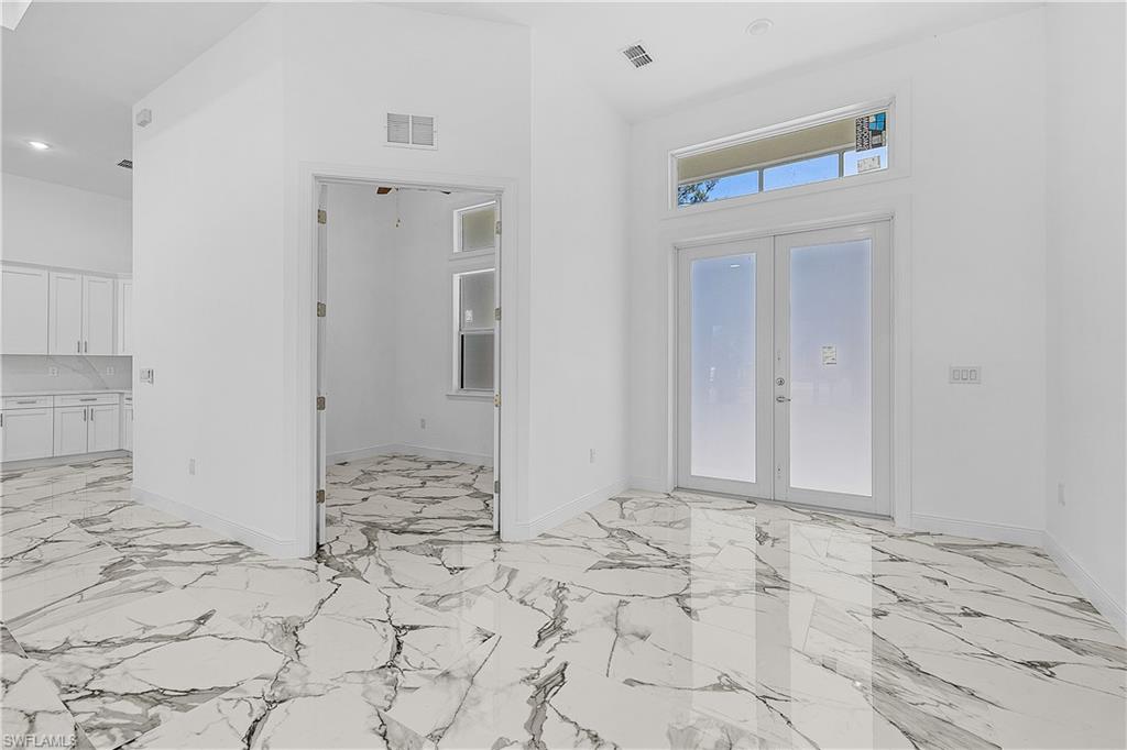 7690 19th Pl Property Photo 6