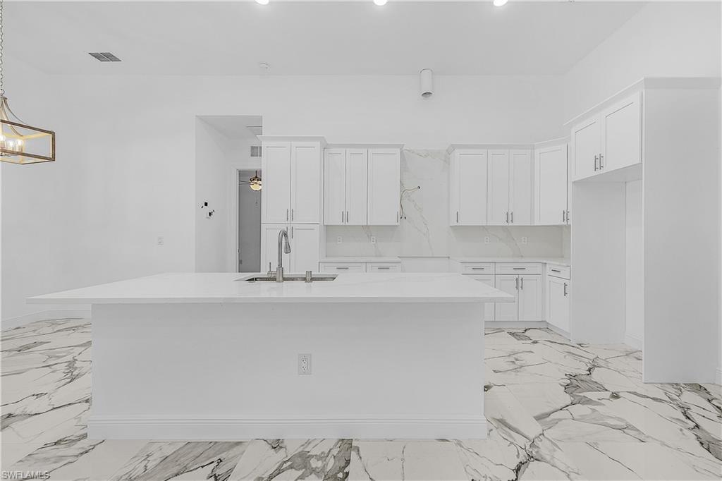 7690 19th Pl Property Photo 11