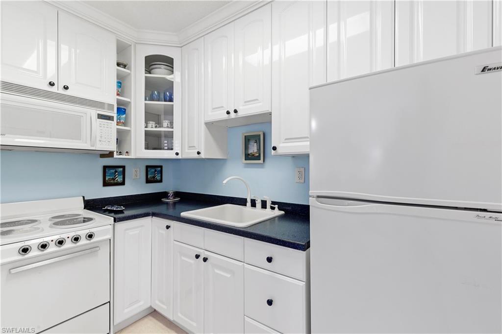 167 N Collier Blvd # M1 Property Photo 11