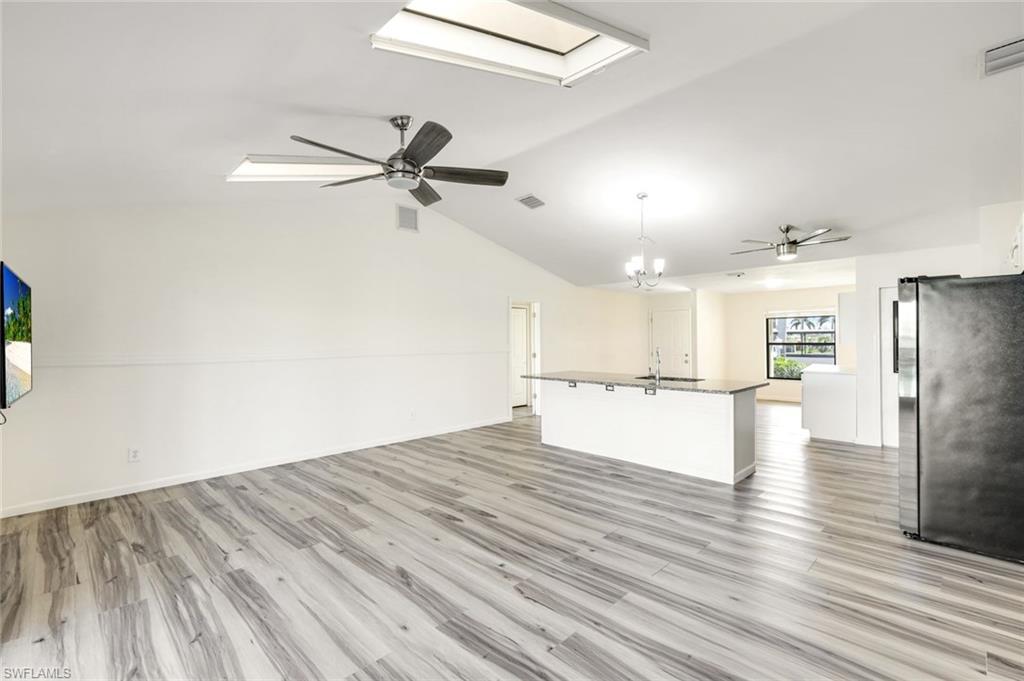 11091 Caravel Cir Property Photo 14