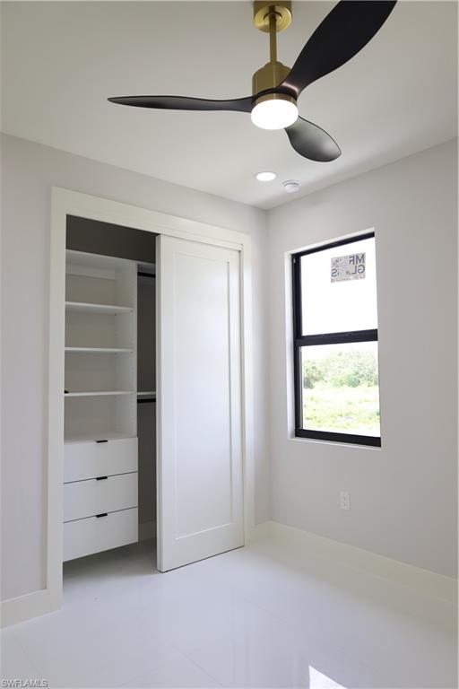 438 Rathburn St Property Photo 24