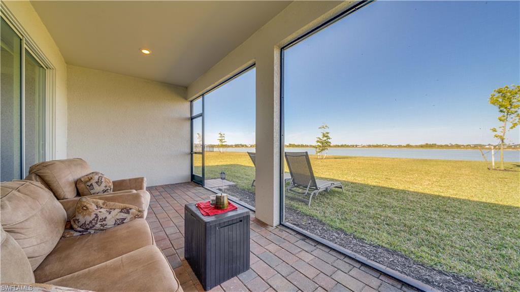 879 Stonewater Lake Ter Property Photo 32
