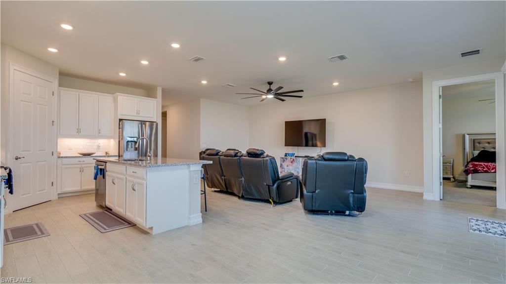 879 Stonewater Lake Ter Property Photo 36