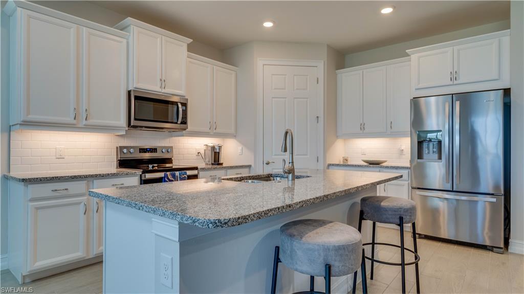 879 Stonewater Lake Ter Property Photo 43