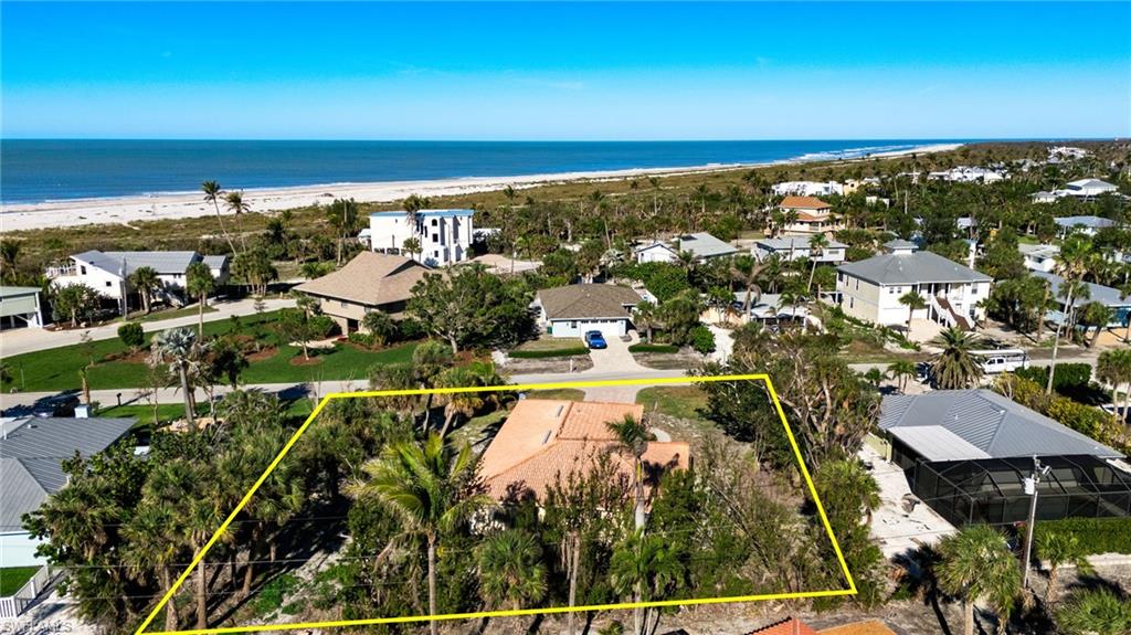 1314 Tahiti Dr Property Photo 3