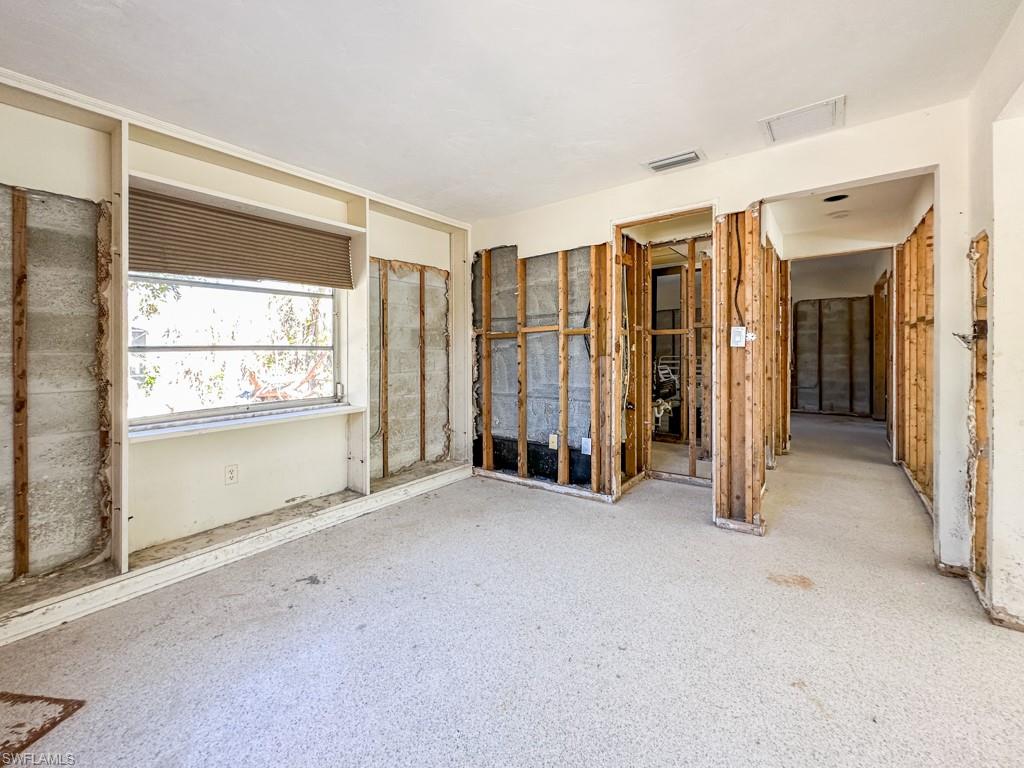 1314 Tahiti Dr Property Photo 18