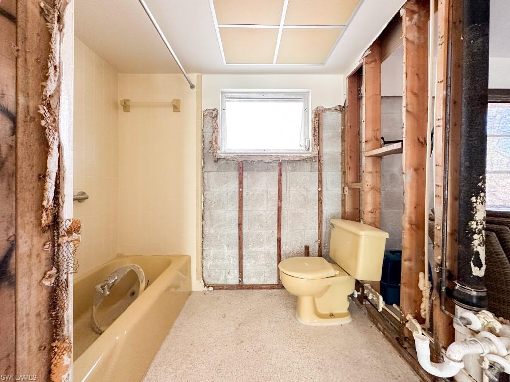 1314 Tahiti Dr Property Photo 19