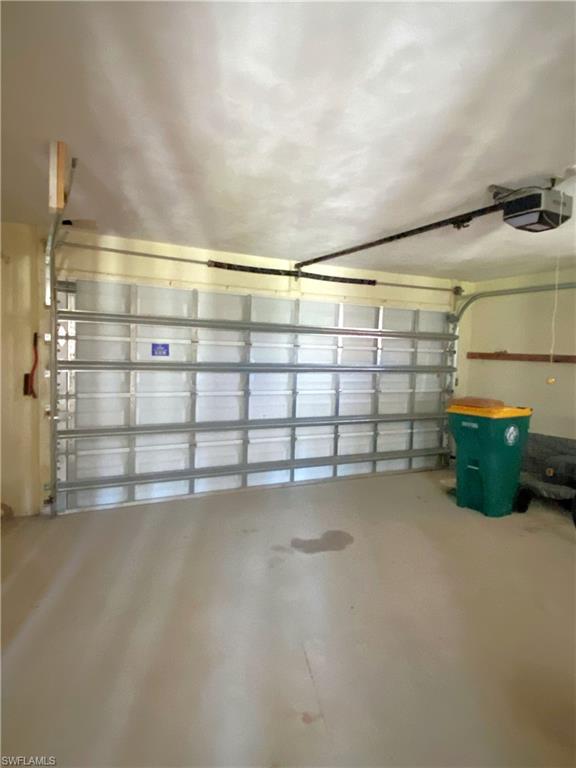 1314 Tahiti Dr Property Photo 25