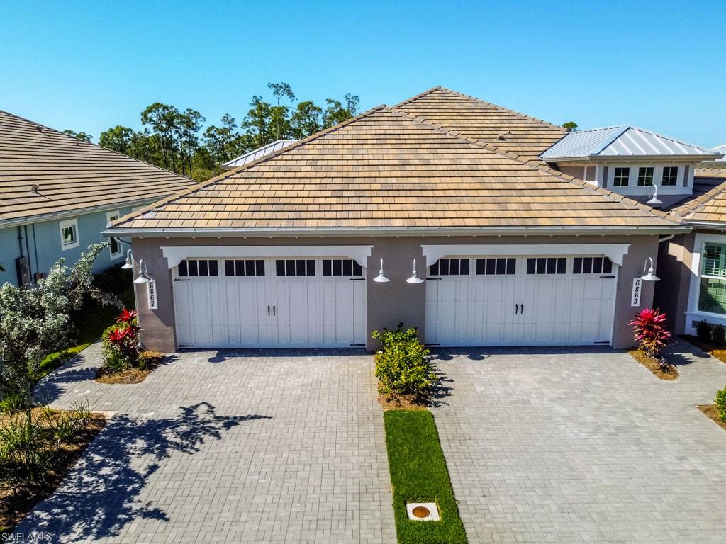 6867 Saona Ct Property Photo 2