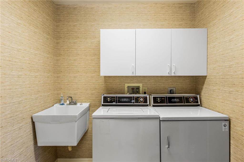 12840 Dornoch Ct Property Photo 35
