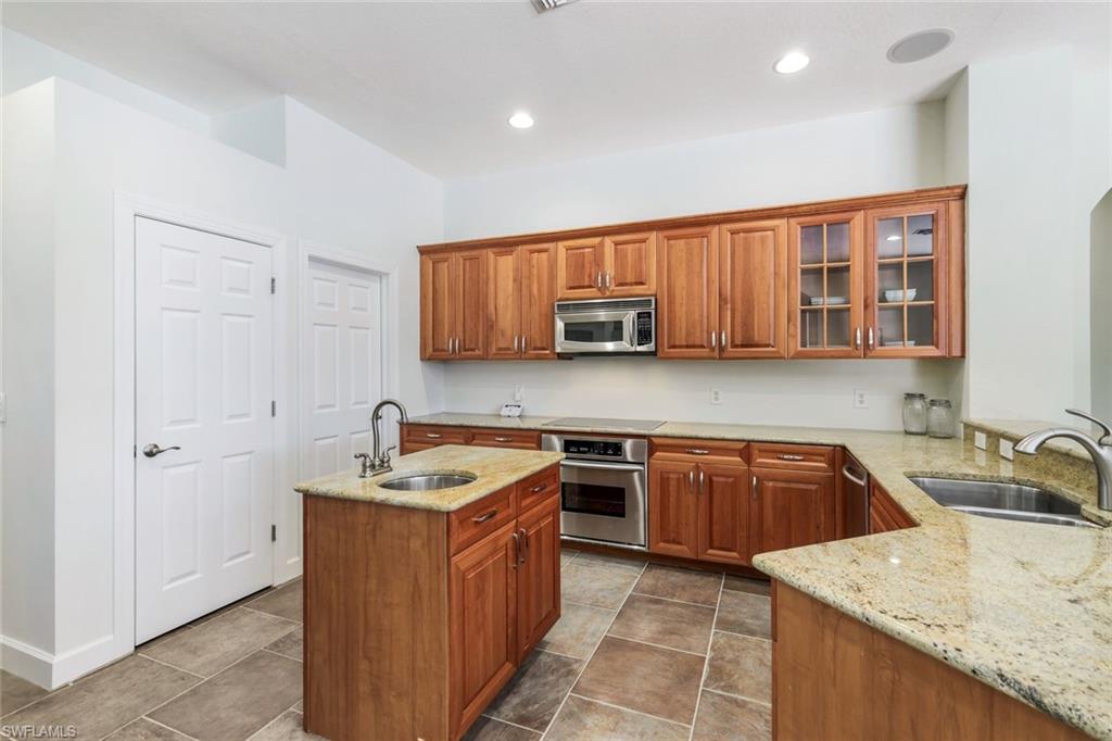 10711 Wintercress Dr Property Photo 11