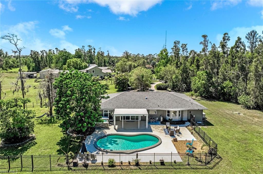 6481 Quail Hollow Ln Property Photo