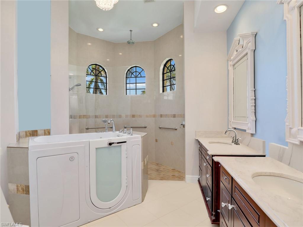 449 Adirondack Ct Property Photo 10