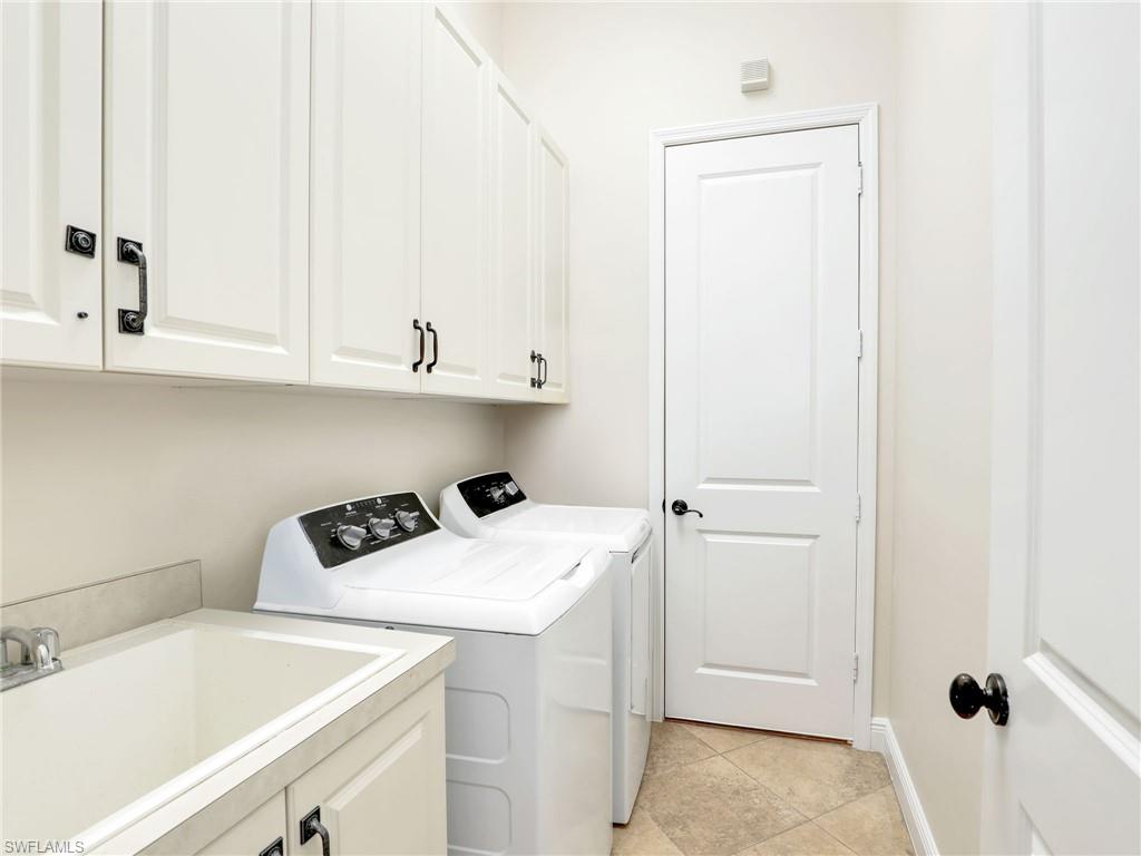 449 Adirondack Ct Property Photo 20