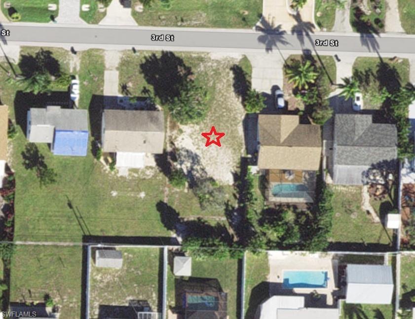 18 3rd St Property Photo