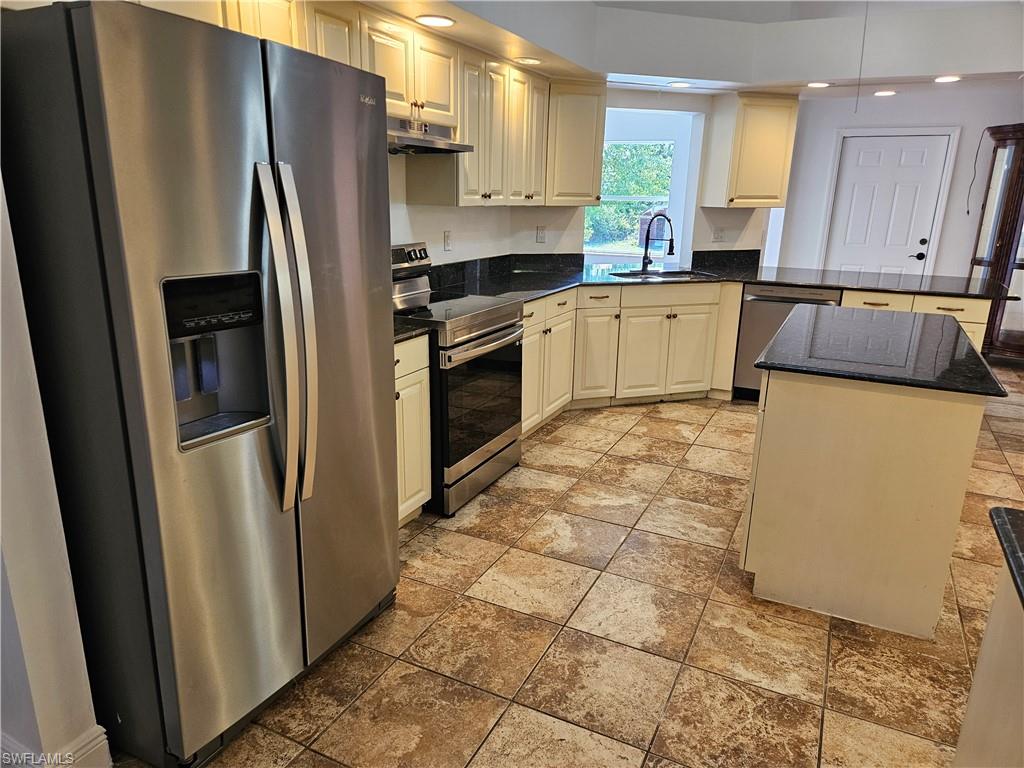 713 Palmetto Ave Property Photo 8