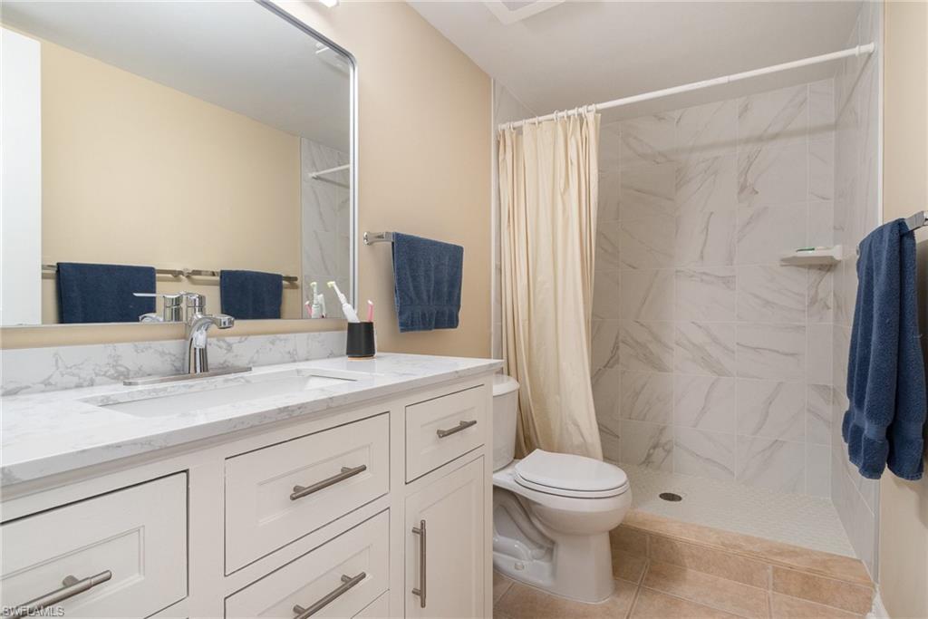 21490 Bay Village Dr # 261 Property Photo 17