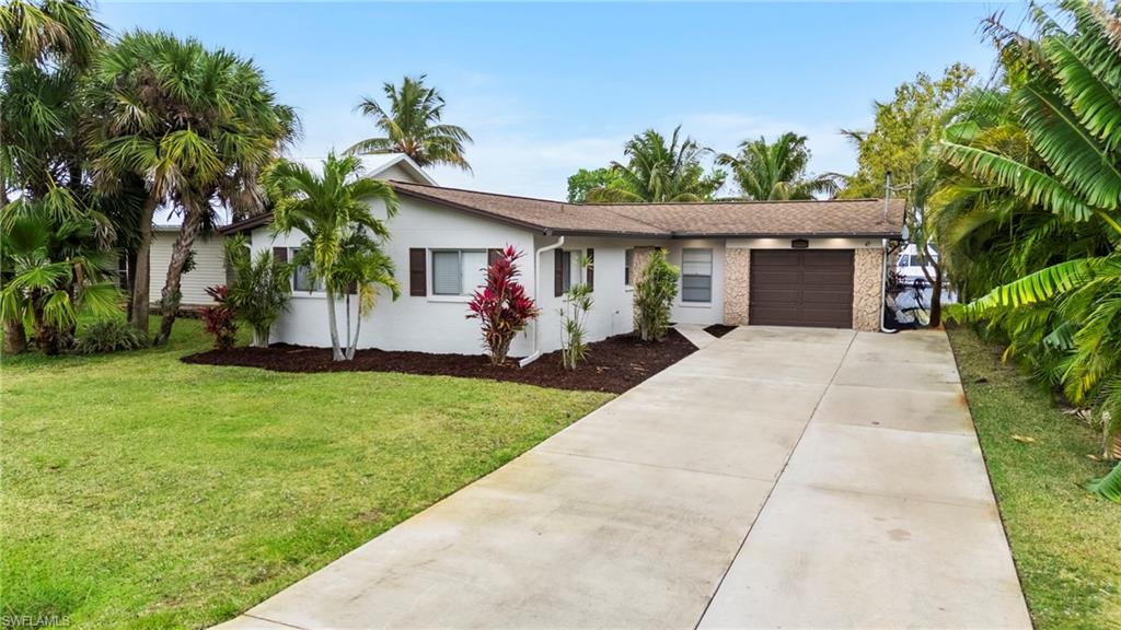 2226 Santiago Ave Property Photo