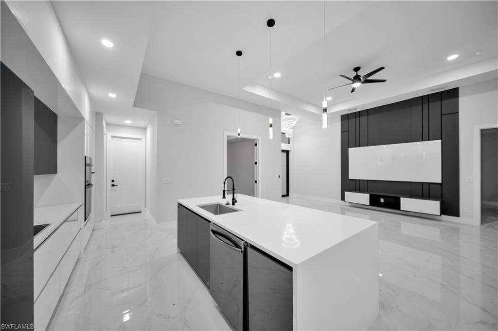 1451 Sw Embers Ter Property Photo 25