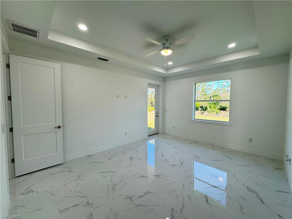 2933 Van Buren Pkwy Property Photo 7