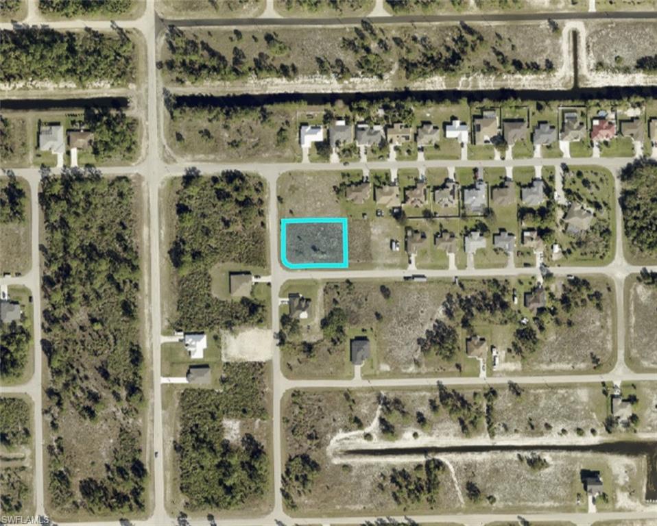 1211 Delores St E Property Photo 3