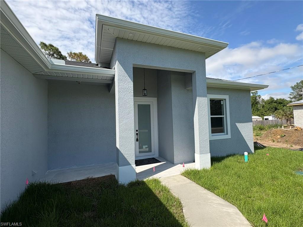937 Sentinela Blvd Property Photo 3