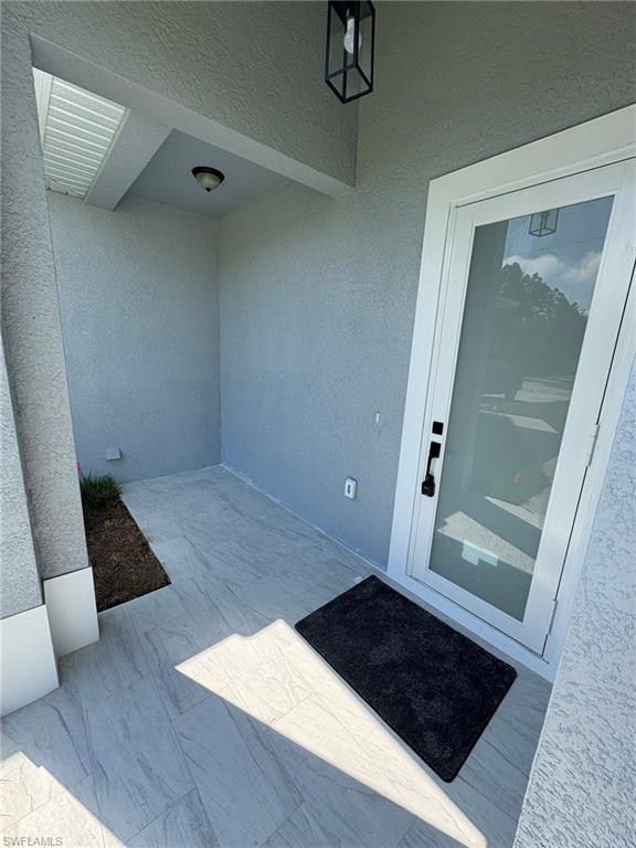 937 Sentinela Blvd Property Photo 4