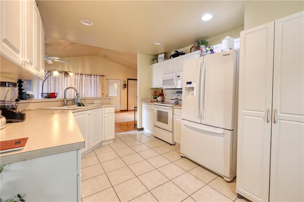 1240 Friendship Way Property Photo 9