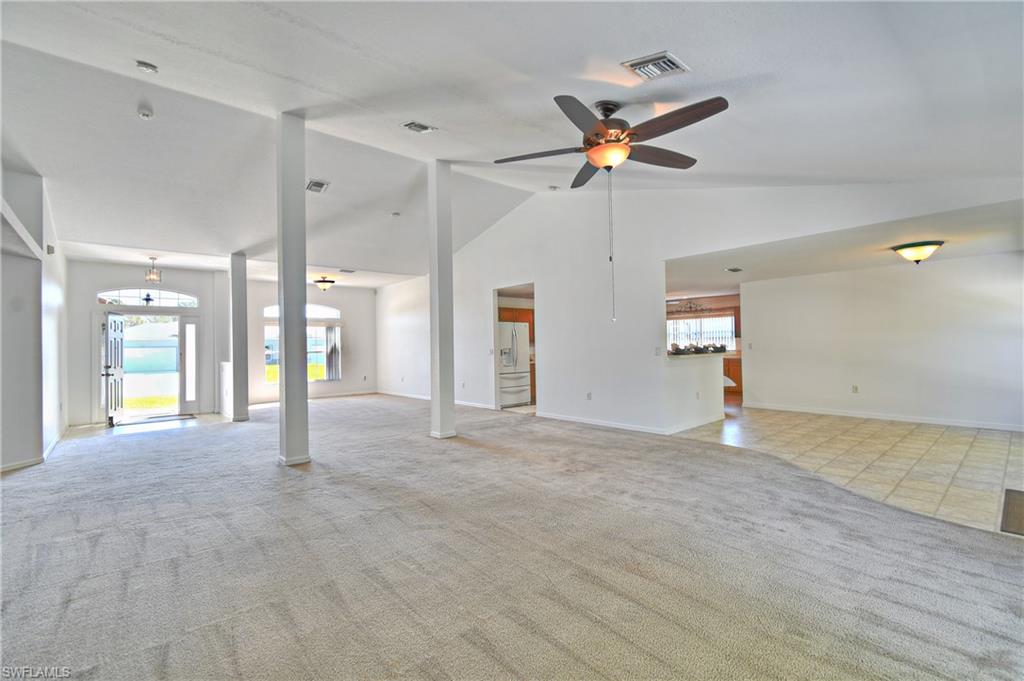707 Broadway Ave Property Photo 5