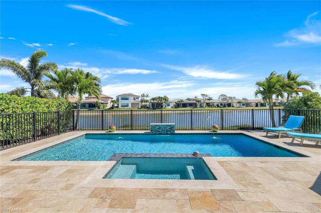 9250 Shadow Oak Ln Property Photo