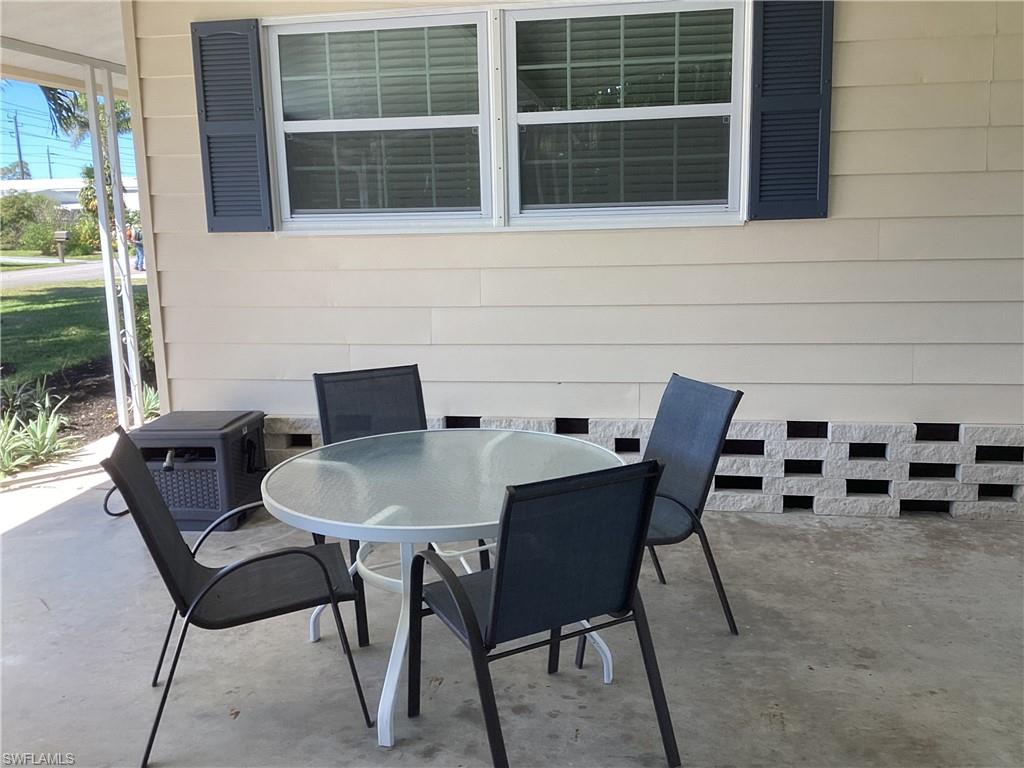 4 Chateau Way Property Photo 6