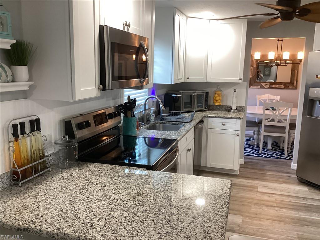 4 Chateau Way Property Photo 12