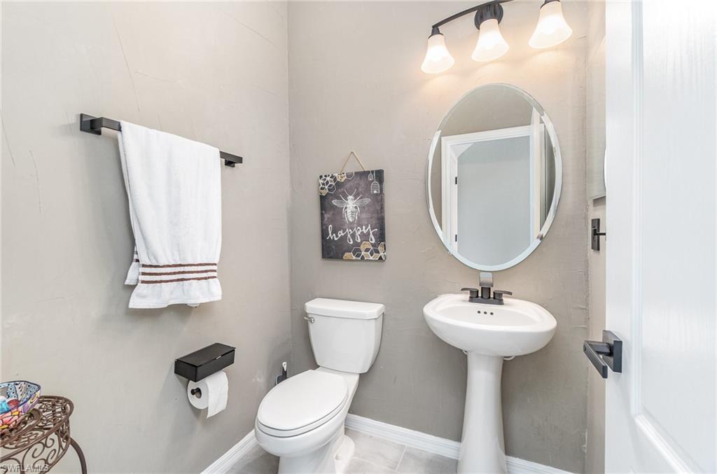 17426 Newberry Ln Property Photo 21